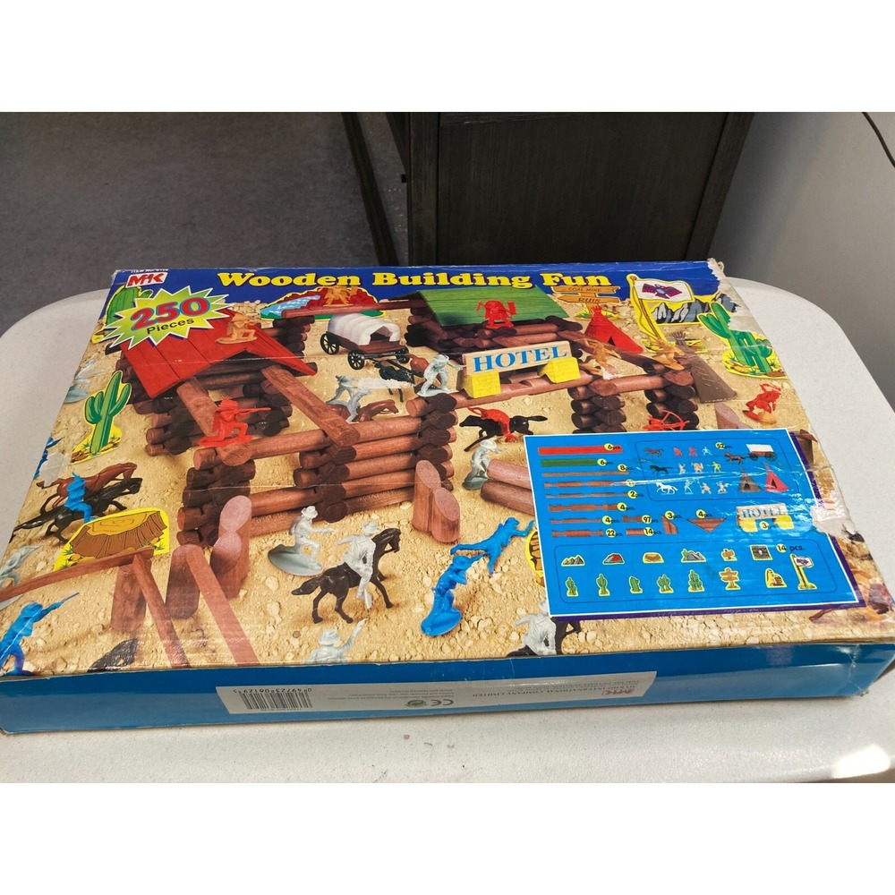 VINTAGE WESTERN Cowboy Indian Playset 200 Plus Pieces and Playmat Made Hong Kong